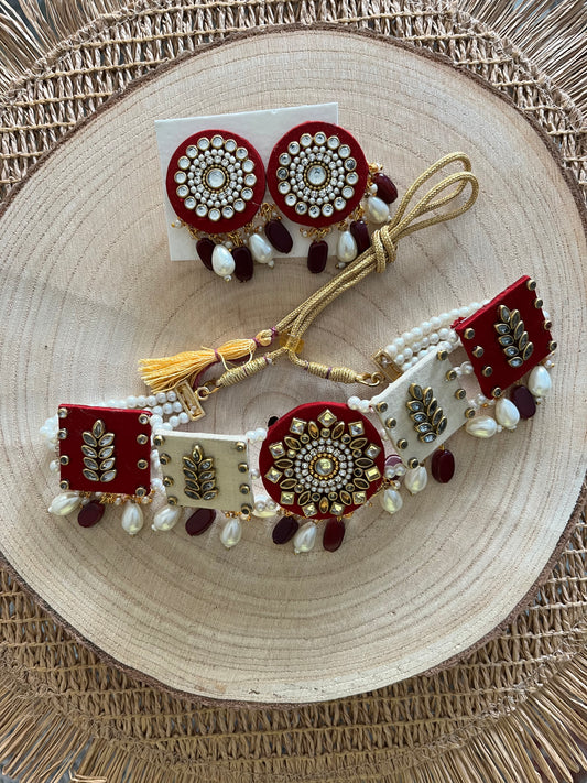 Fabric choker set with geometric pieces - red, white