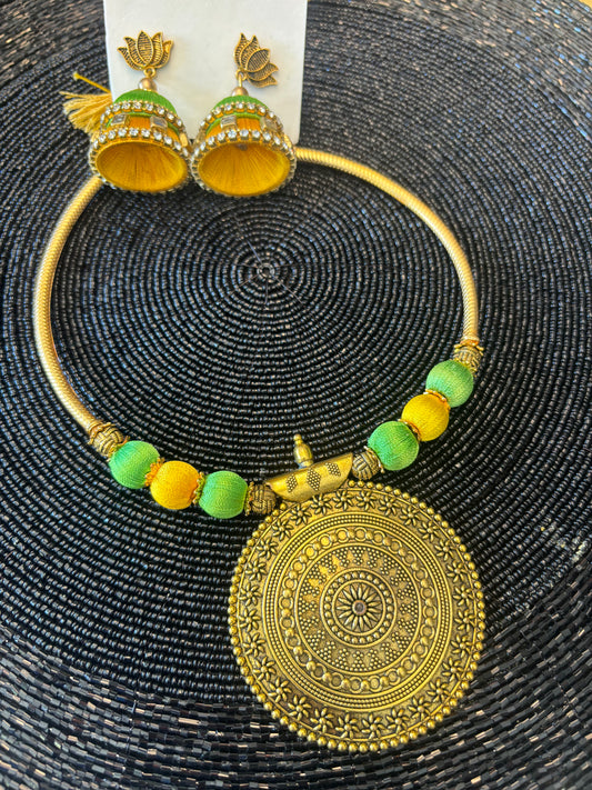 Threadwork necklace set with sun pendent - green, yellow