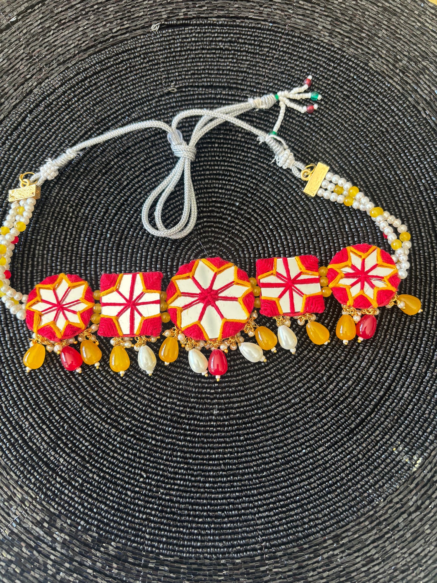 Fabric and thread choker set with geometric pieces - red, yellow