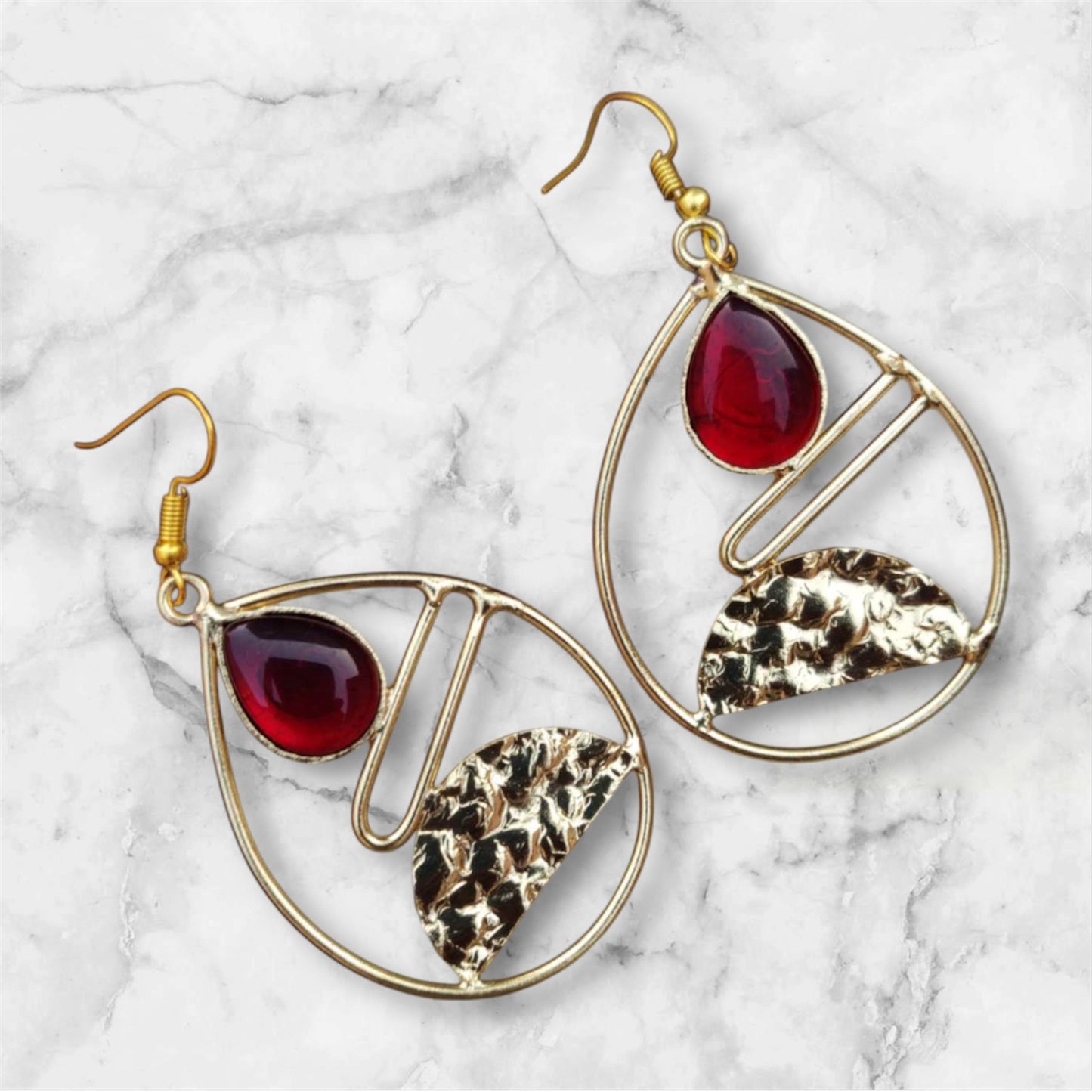 Ohrringe - Modern Design mit Rot Punkt Oval Shaped