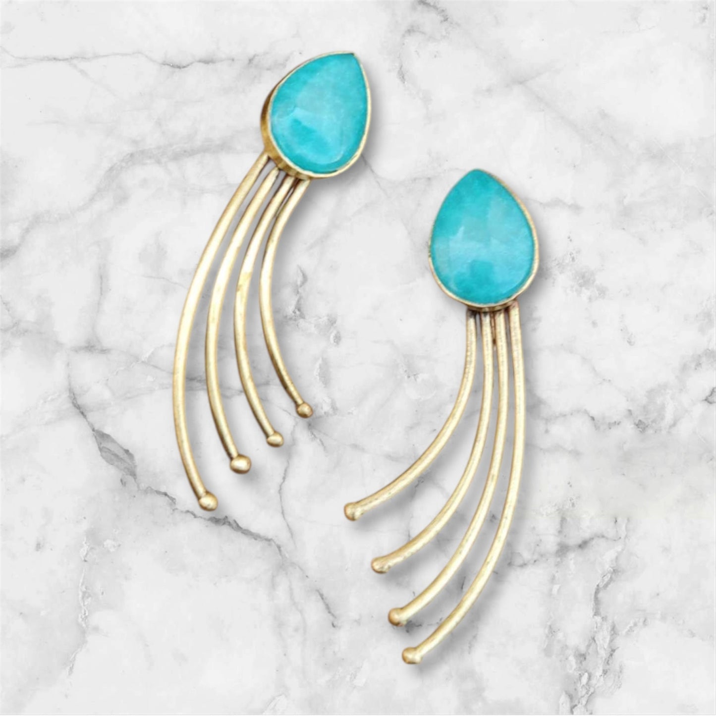 Ohrringe - Messing, vier goldene Strahlen, mit Turquoise Kunststein