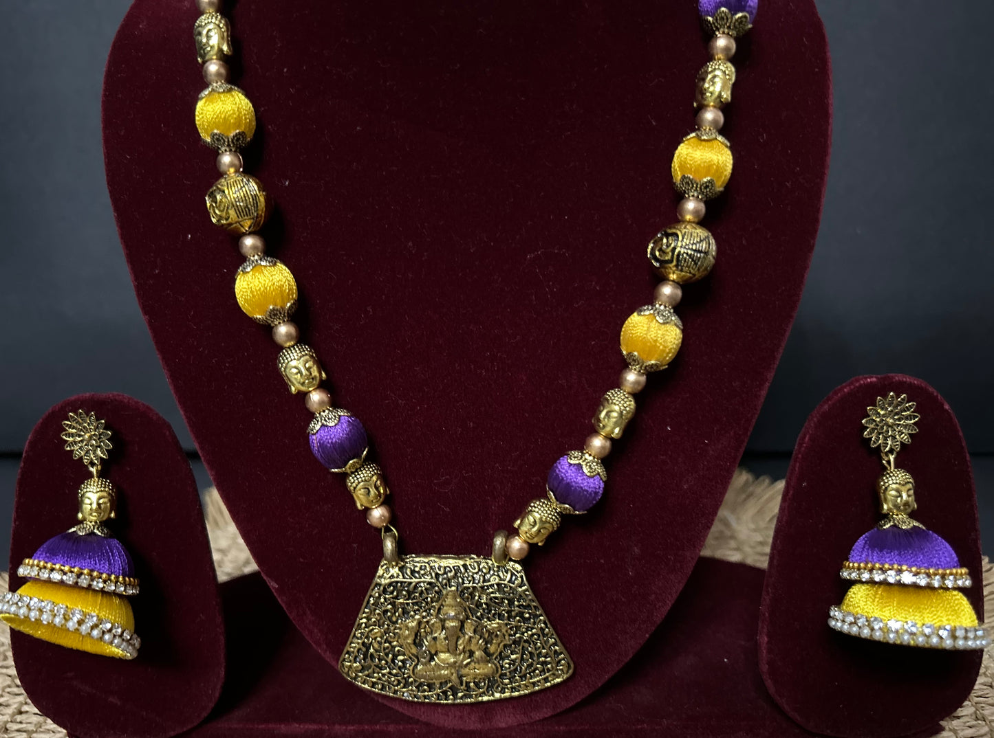 Threadwork Temple Set in Lila-Gelb mit Ganesha-Anhänger