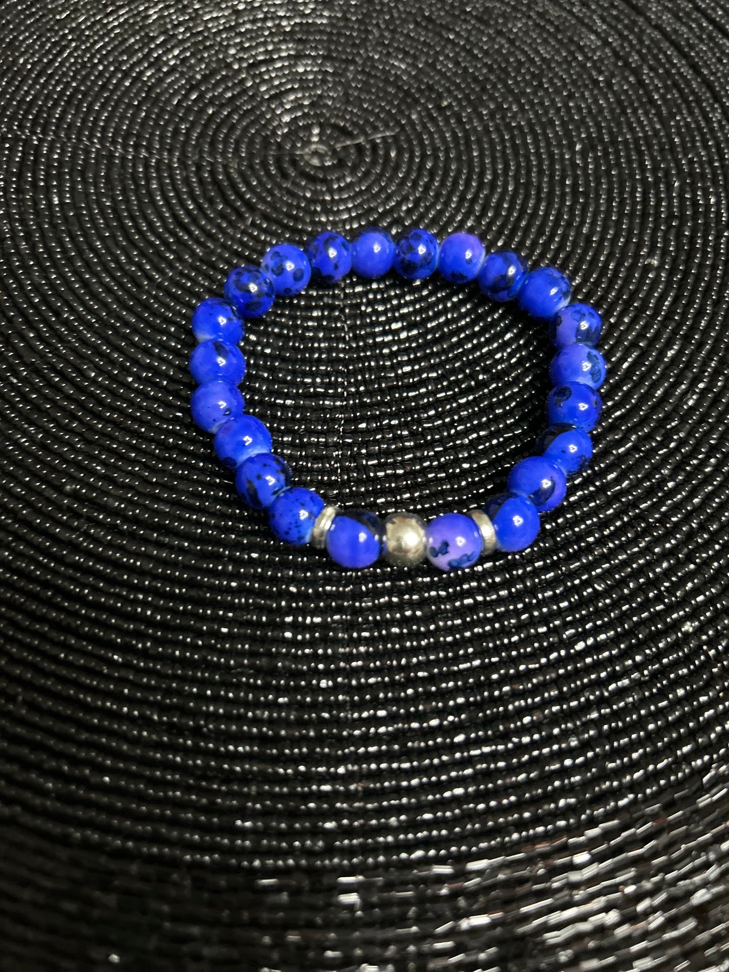 Elegant glass beads bracelet - blue