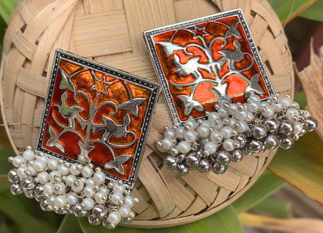 Enamelled earrings square orange
