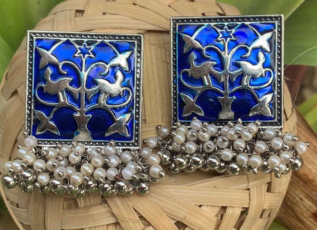 Enamelled earrings squared blue