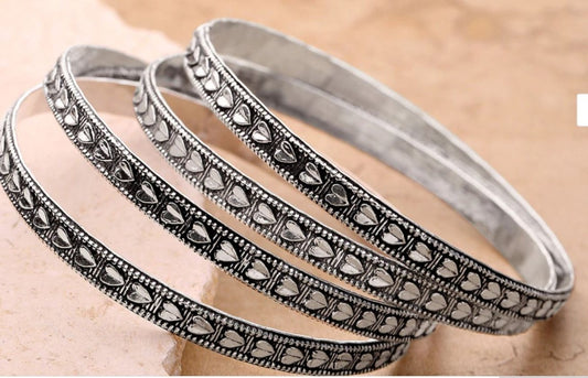 Oxidized bangles with heart design (4 pieces in set)