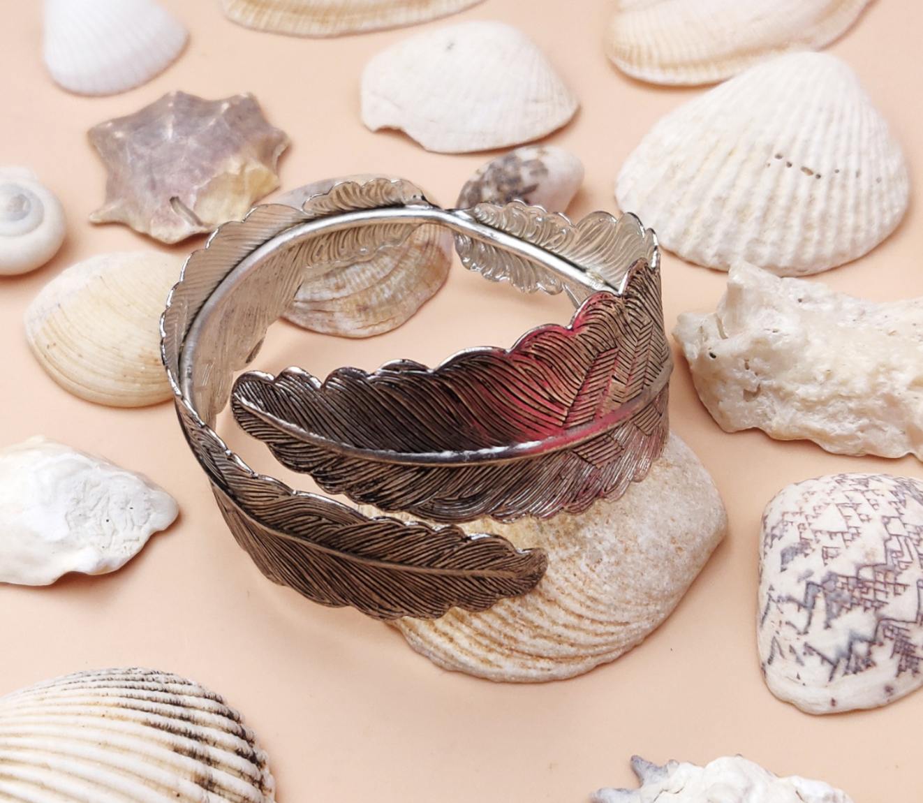 Messing-Armbänder - Silberfarbene Armband mit Blattmotiv