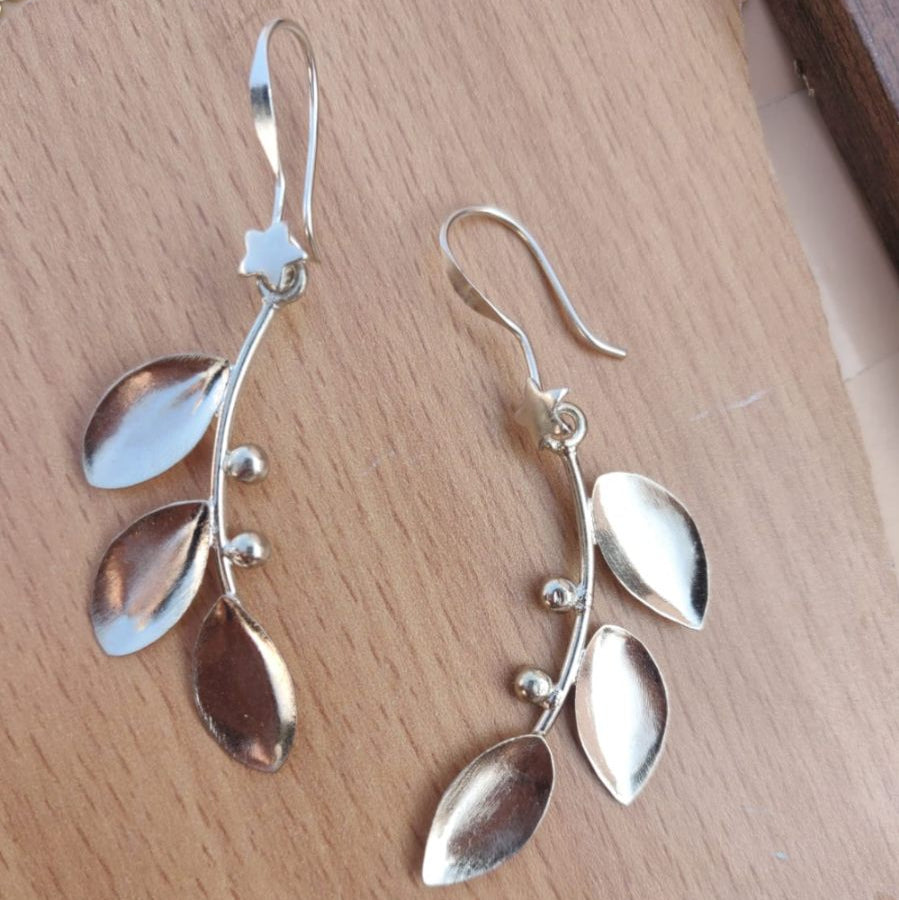Earrings - Leaves Rush