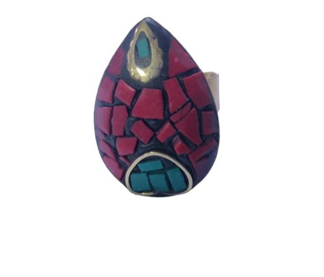 Tribal drop ring in red and green