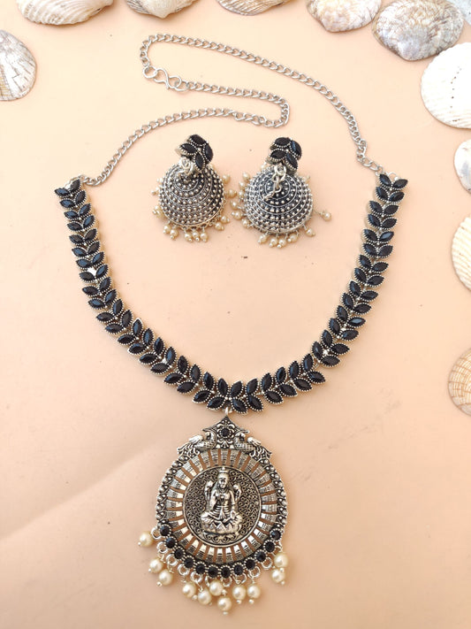 Ketten - Long Oxidized mit Gott Pendent - Schwarz