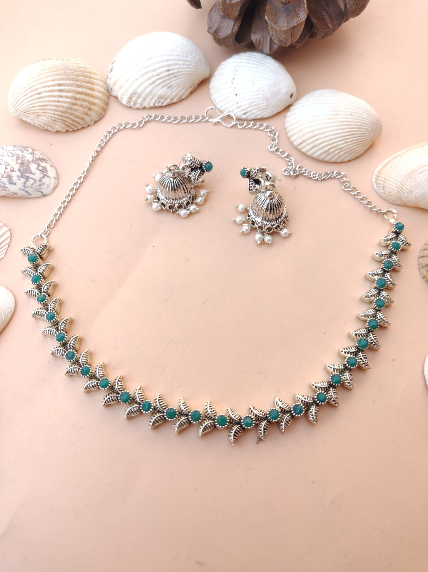 Choker style mit Ohrringe - Grün