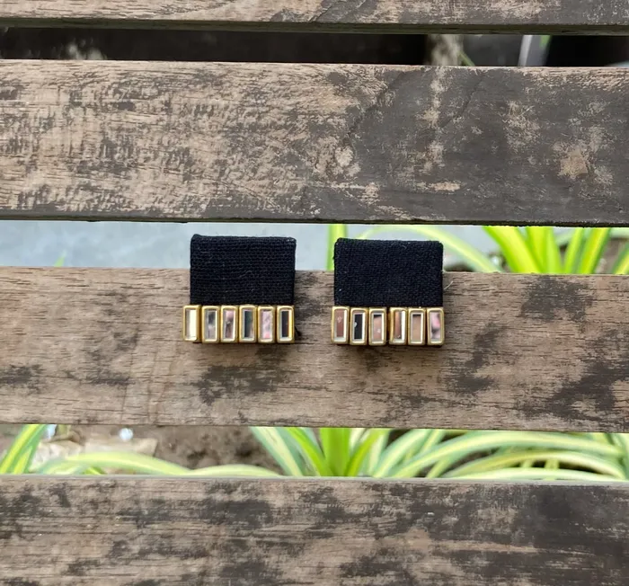 Ohrringe - Black Square Stud