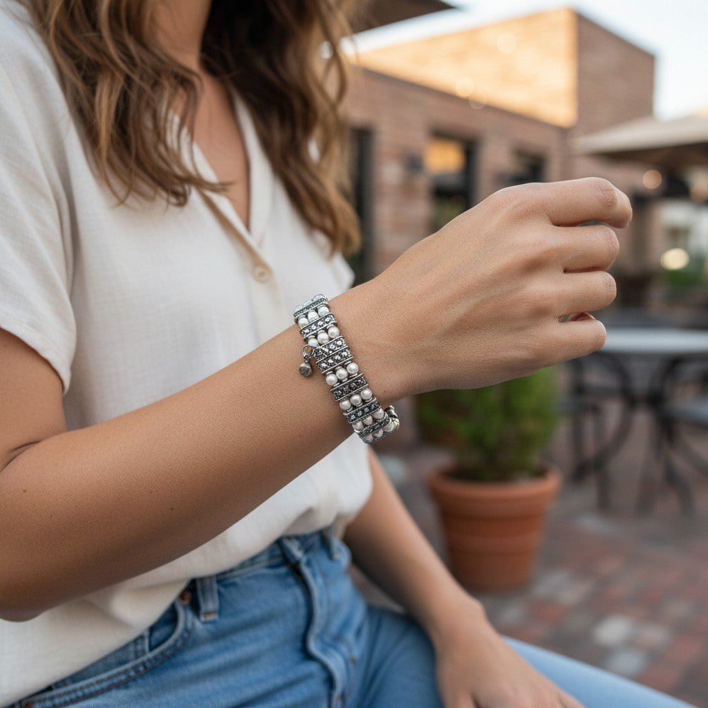 Bracelet - Oxidized Aurora Faux Pearl