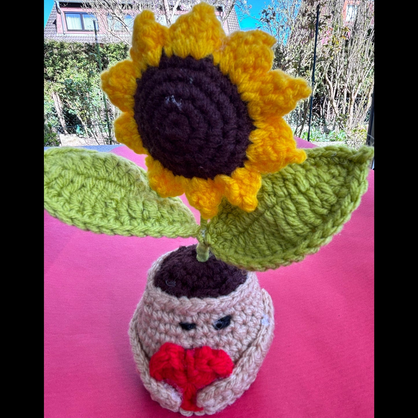 Crochet - Sunflower Vase