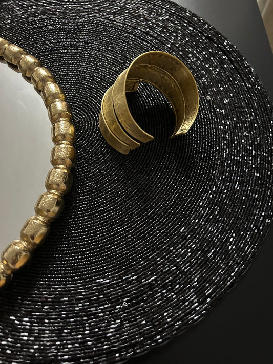 Messing-Armbänder - Breites goldfarbenes Armband mit drei Bändern
