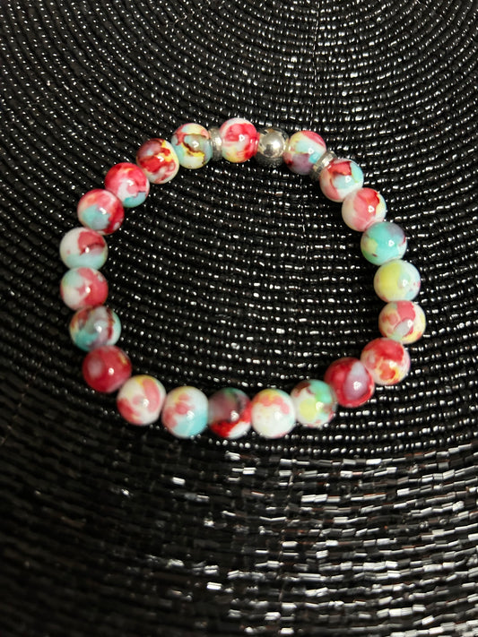 Elegant glass beads bracelet - red tone multicolour
