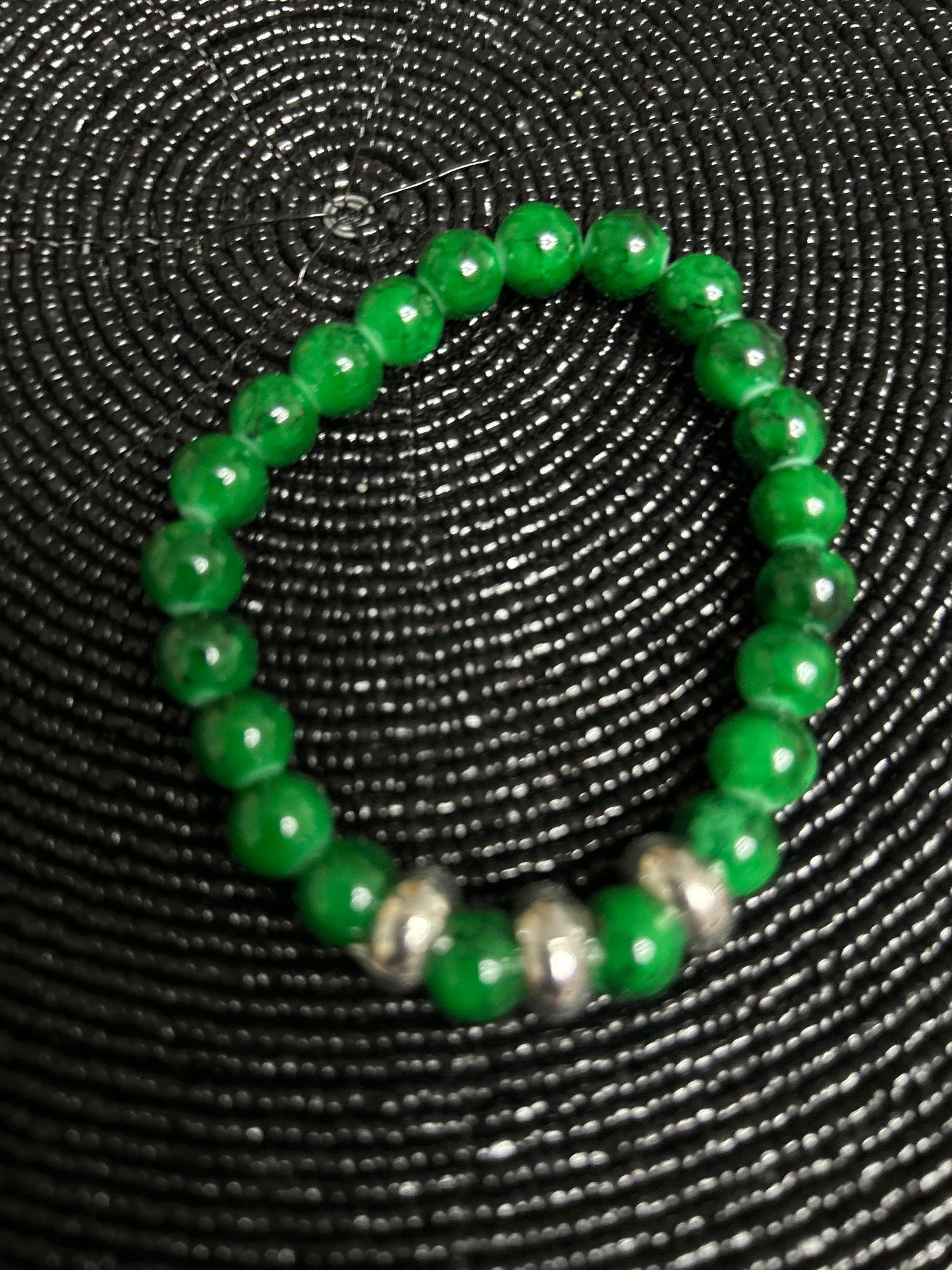 Elegant glass beads bracelet - green