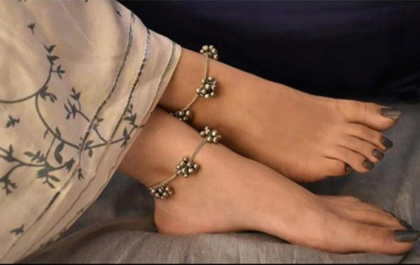 Fusskette - oxidized, Goldene Ghunghroo-Cluster