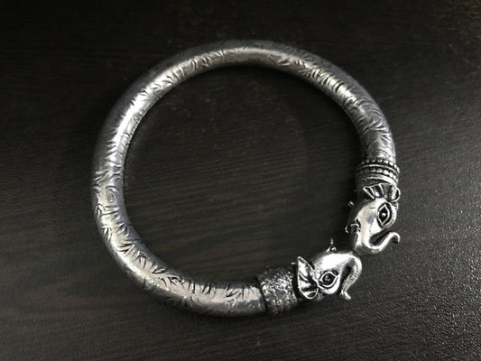 Armbänder - Oxidized, Mit Elefanten-Kopf