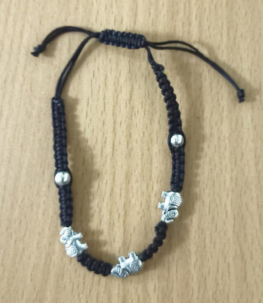 Armbänder - charmbracelet mit Elefantperlen in Faden
