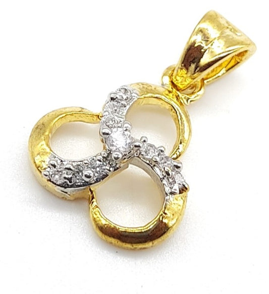 Three circles shape pendent in with faux stones