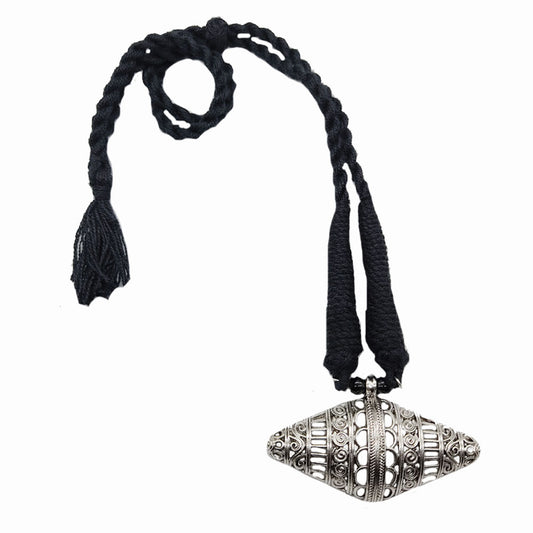 Capsule style - long oxidized necklace with thread closure