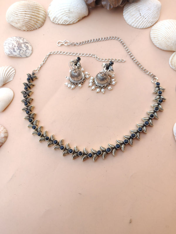 Ketten - Choker style mit Ohrringe - Schwarz
