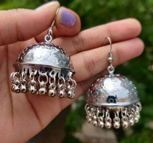 Ohrringe - Oxidized Jhumki with dots self-design