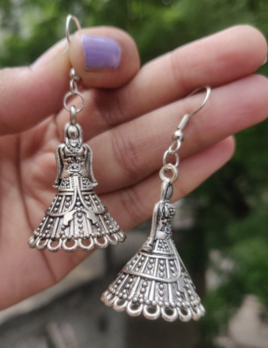 Ohrringe - Oxidized Jhumki with hanging fairy