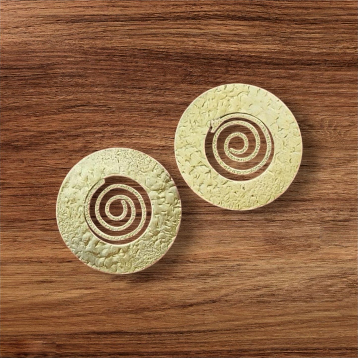 Round spiral sun brass earring